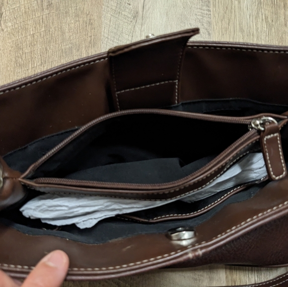 Tommy Hilfiger Small Brown Leather Bag - Picture 13 of 13